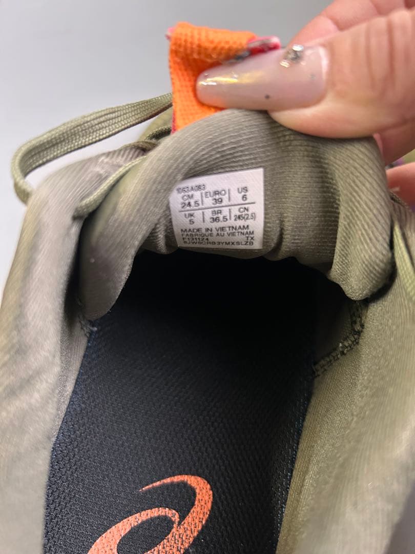 値下げ中【美品】asics⭐︎UNPRE ARS LOW 2