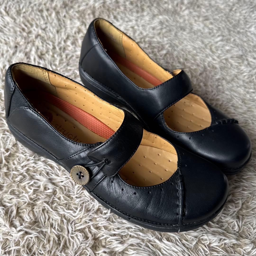Clarks〈クラークス〉 本革　レザー　コンフォートフラットシューズ　ブラック
