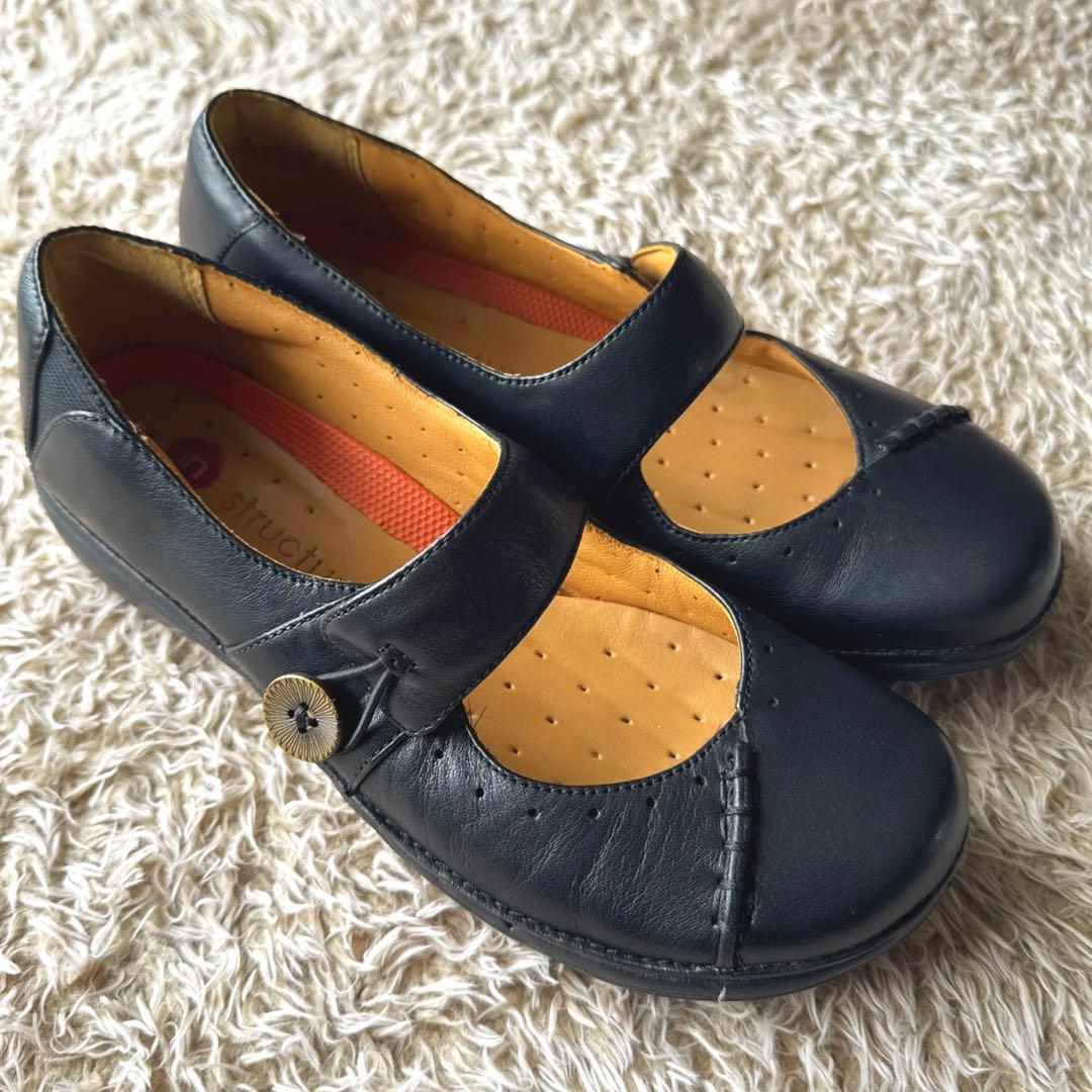 Clarks〈クラークス〉 本革　レザー　コンフォートフラットシューズ　ブラック