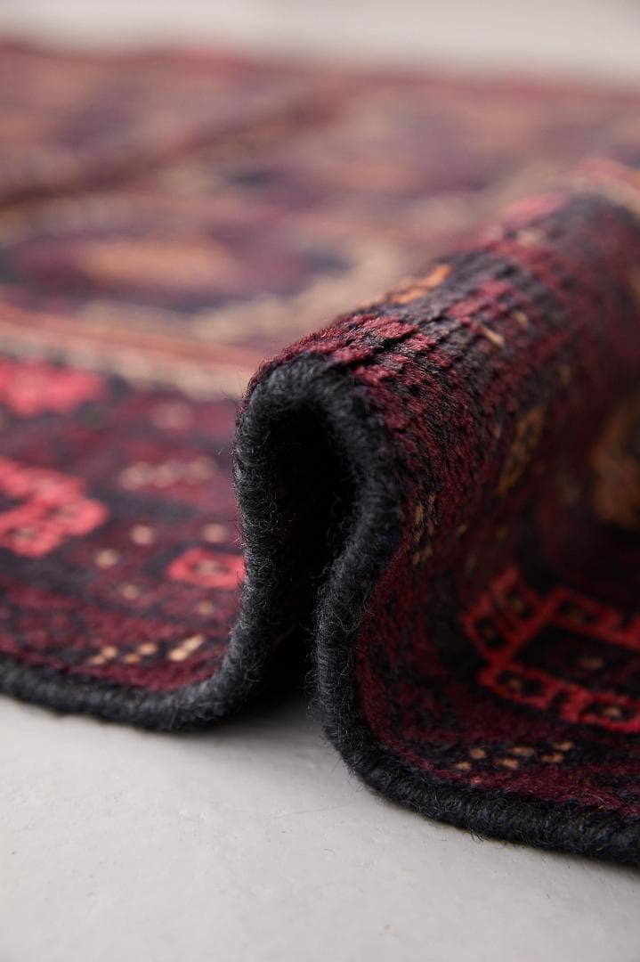 ヴィンテージラグ　トライバルラグ　バルーチ族（198×107cm）黒　紺　赤