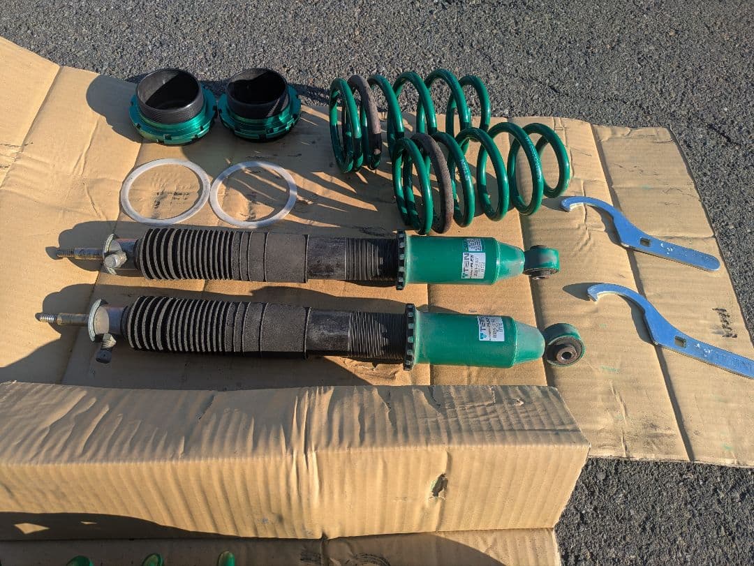 く*ろ様 TEIN STREET FLEX サスペンションキット　ステップワゴン