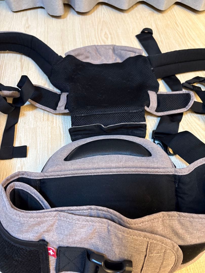 未使用　ミアミリー　抱っこ紐　ヒップスタープラス　インファントインサート付き