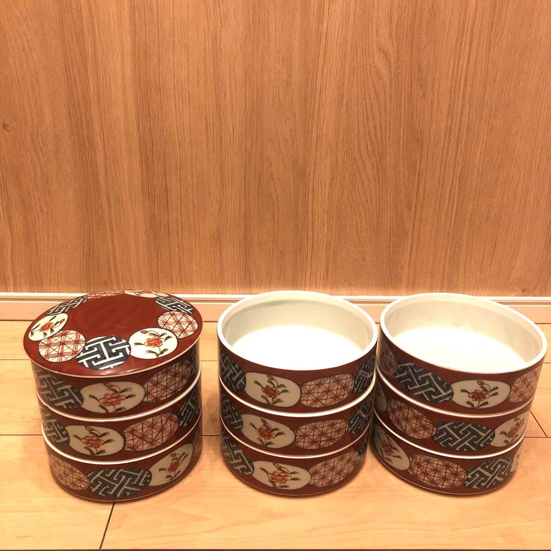 有田焼　陶祥窯　３段重　重箱　お重　お節　丸紋　赤絵