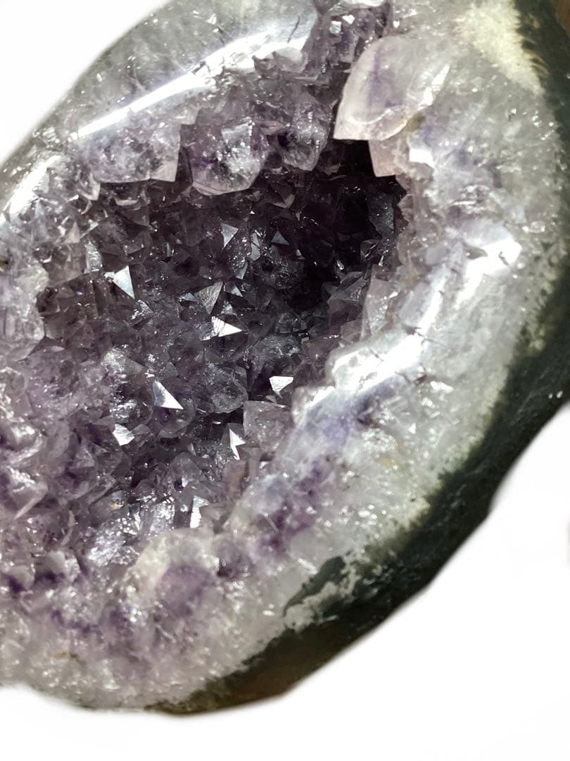 ウルグアイ産　アメジストドーム 1.85kg