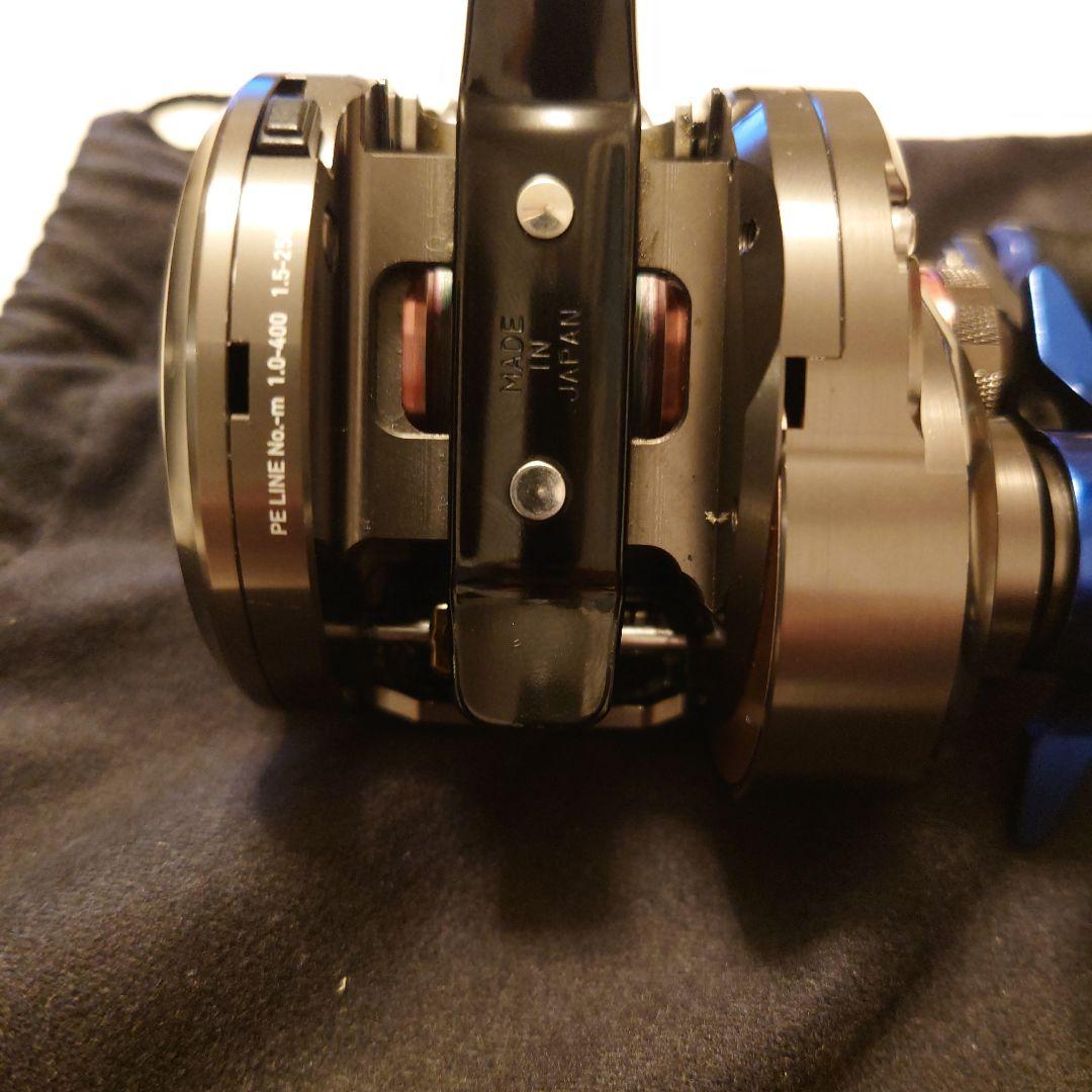 ソルティガbj 右ハンドル ベイトリール 4.9ギア比