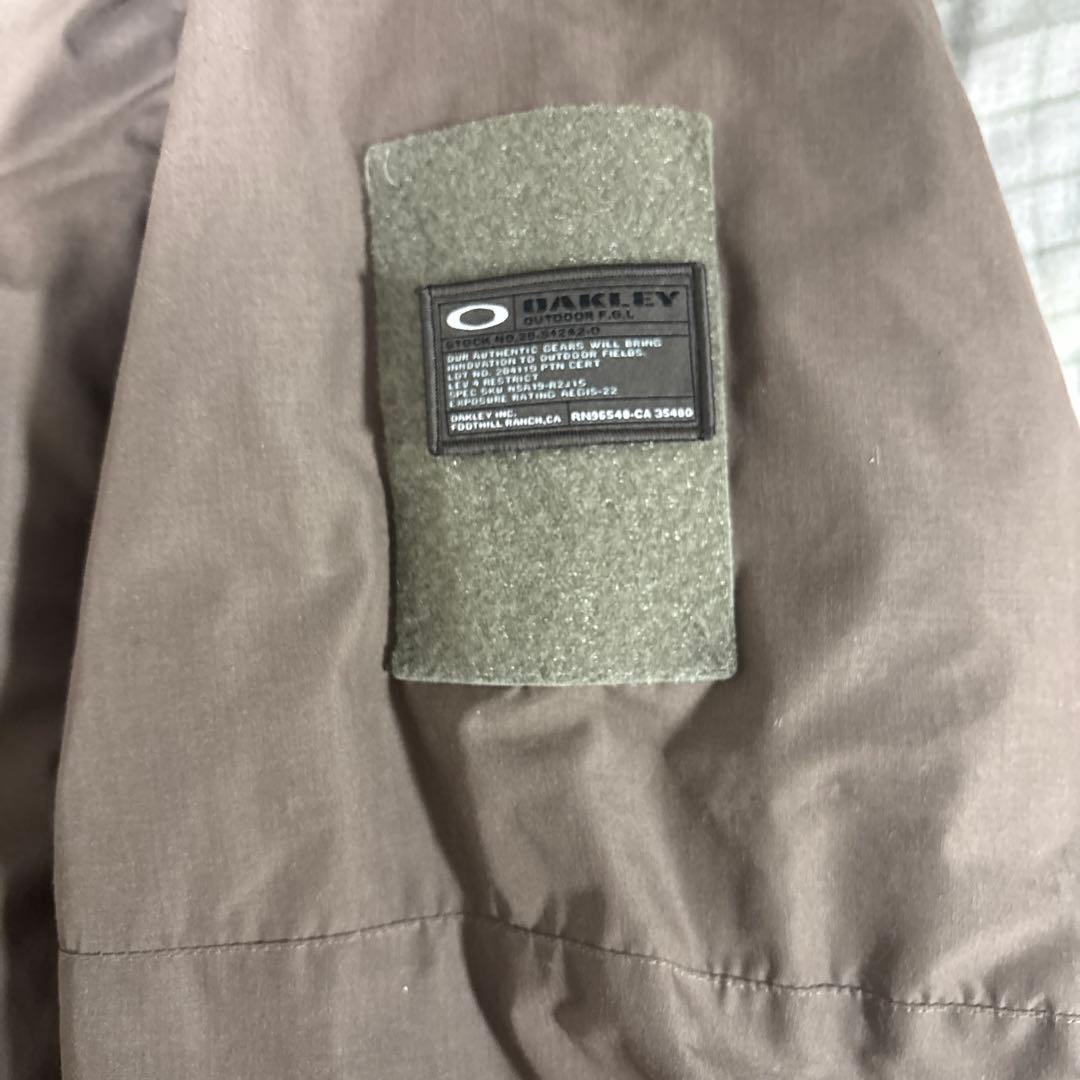 OAKLEYブラウン ダウンジャケット L