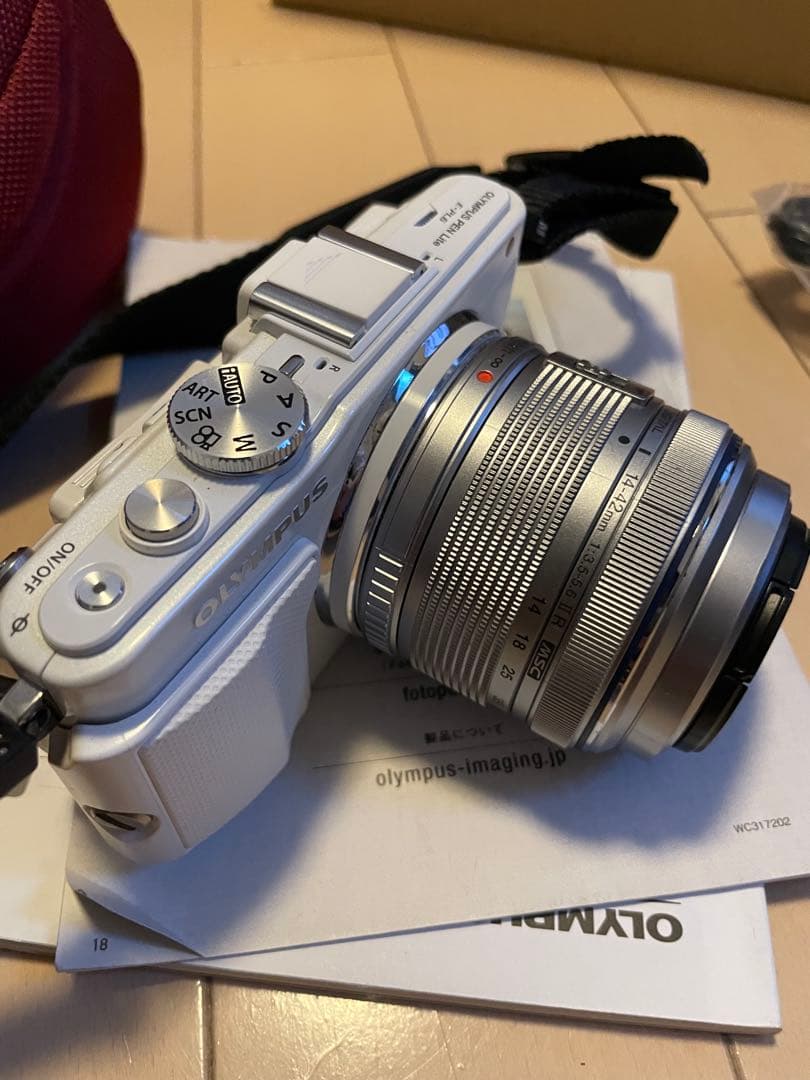 OLYMPUS PEN Lite E-PL6 EZ ダブルズームキット ホワイト