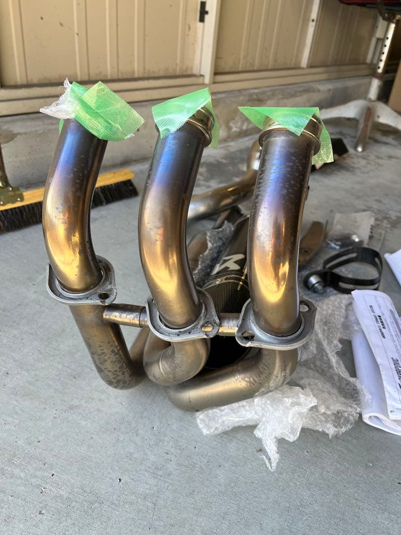 xsr900 マフラー フルエキ アクラポビッチ MT09 AKRAPOVIC