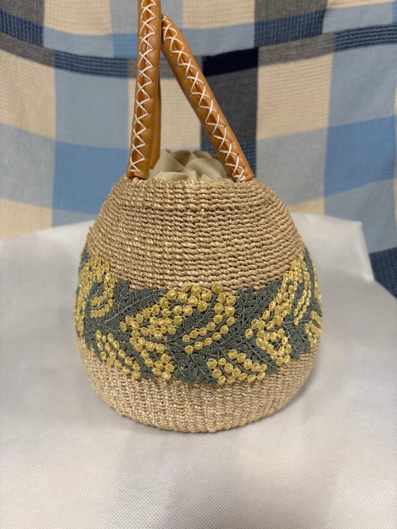 近沢レース ／ラウンド（ミモザ）