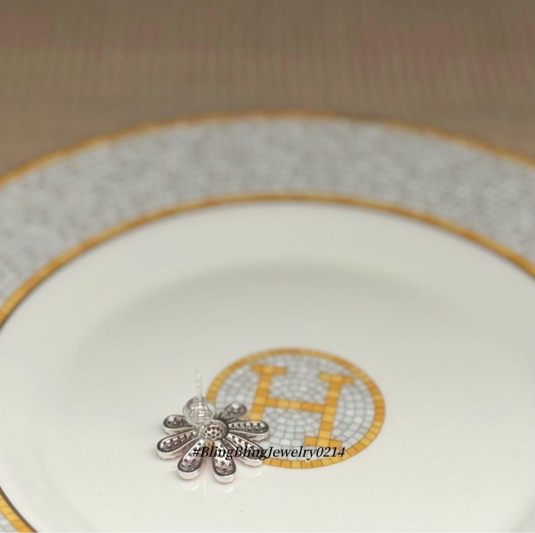 マーガレットピアス　片耳