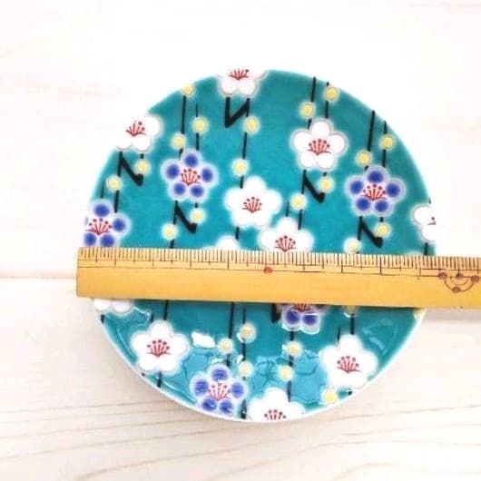 新品　九谷焼　縁起豆皿　梅