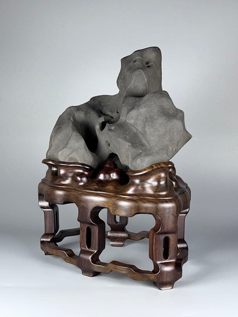 太湖石 自然石 鑑賞石 飾り石 中国美術 紫檀台座 香炉石 置物 高さ24cm