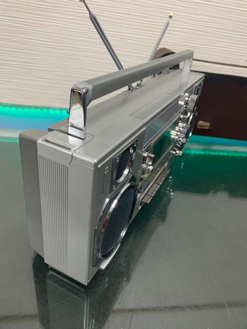 美品昭和レトロ SANYO 三洋 MR-V8 ラジカセキャリングケース付き整備品