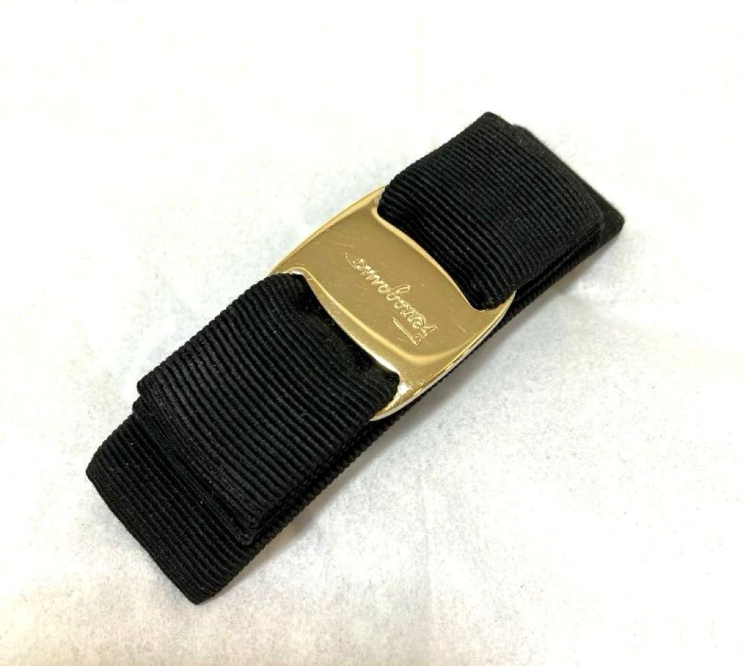 フェラガモ　バレッタ ヴァラ リボン ヘアアクセ ブラック ゴールド