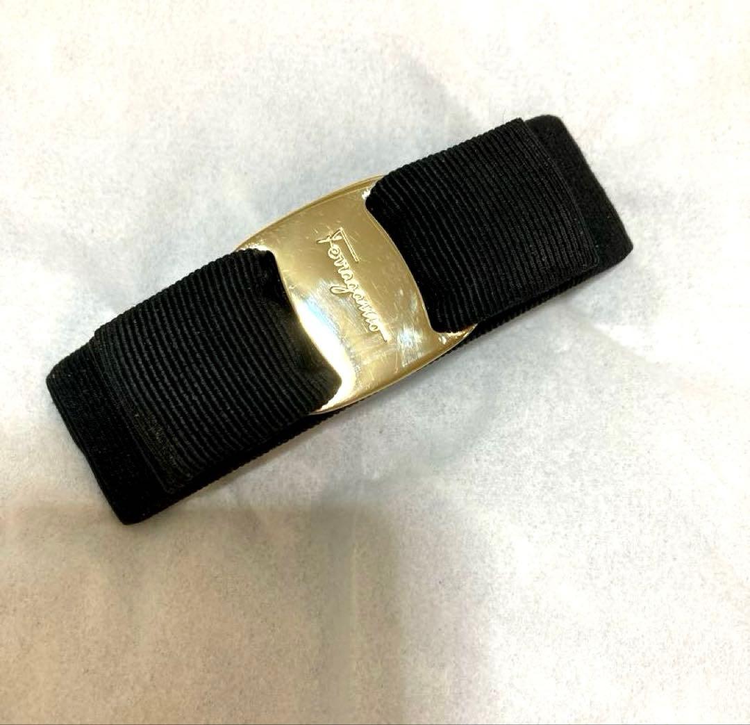 フェラガモ　バレッタ ヴァラ リボン ヘアアクセ ブラック ゴールド