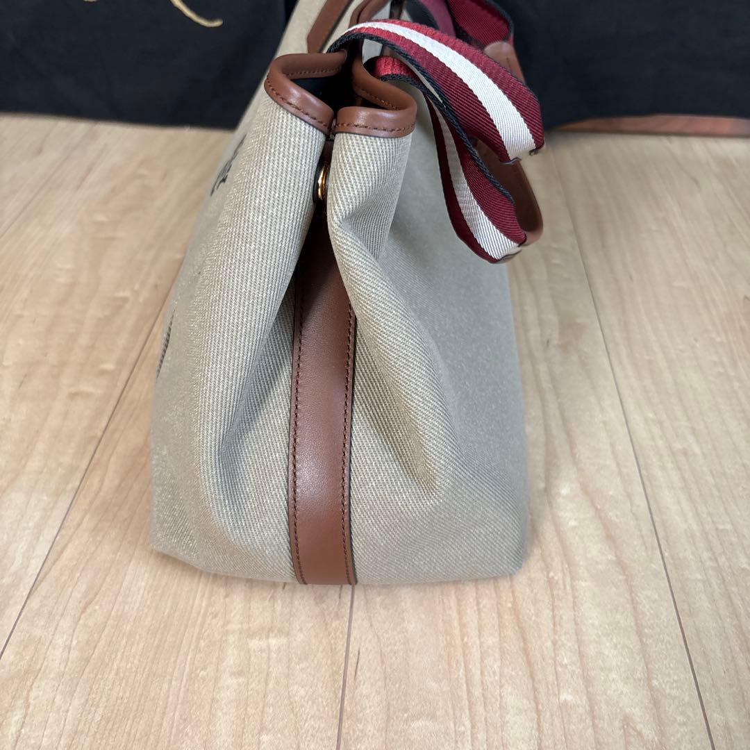 てこ様　【新品‼︎】　BALLY ベージュ キャンバス トートバッグ