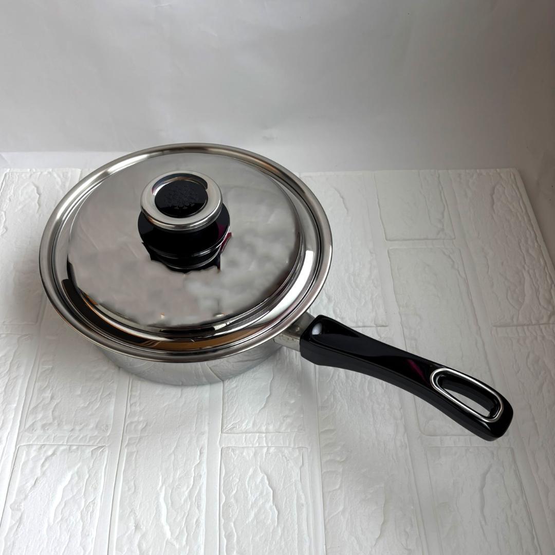 タッパーウェア　レインボークッカープレミアム19㎝片手鍋