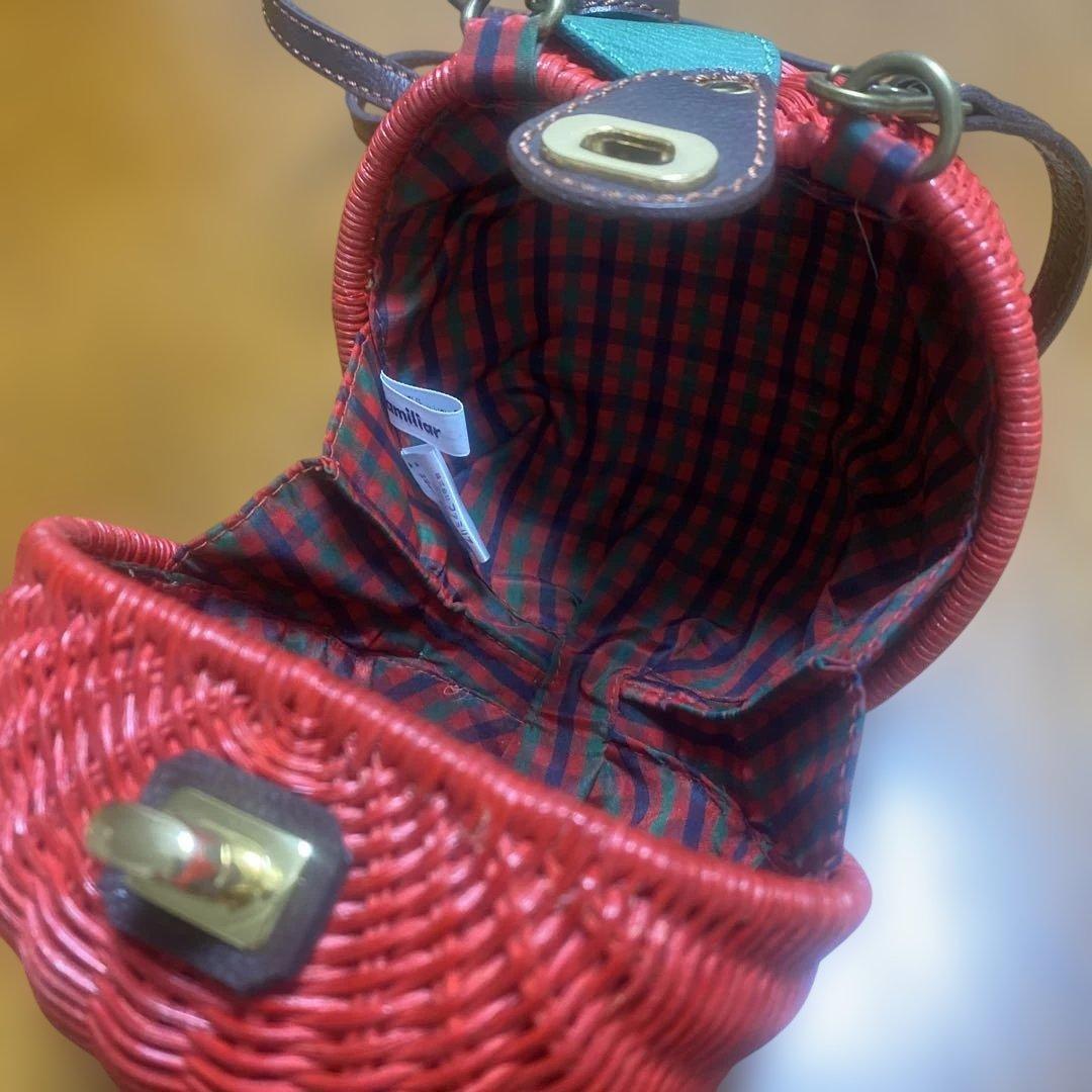 ファミリア　リンゴ　ポシェット