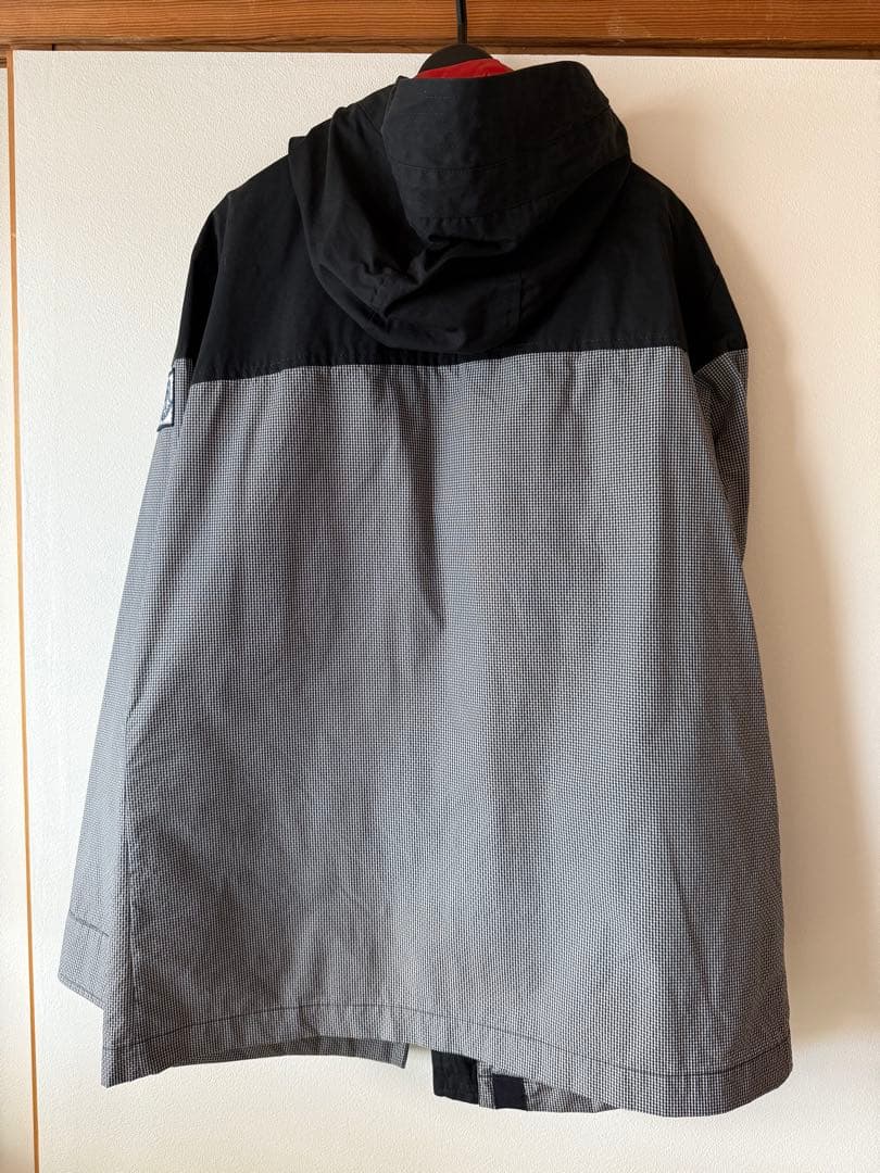 モンクレール ガムブルー MONCLER GAMME BLEU ナイロンパーカー