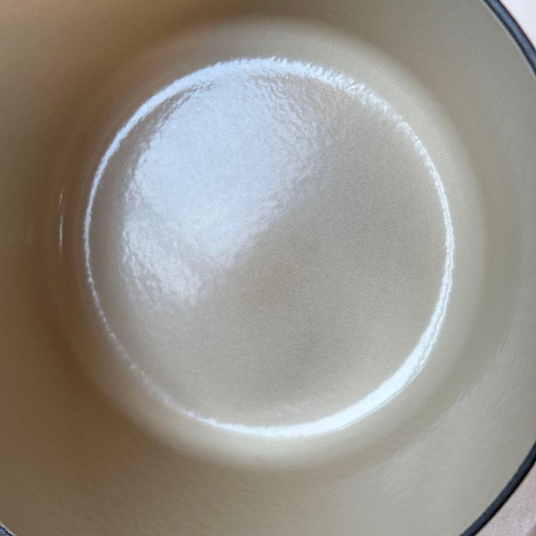 ル・クルーゼ　ココットロンド　チェリーレッド　22cm