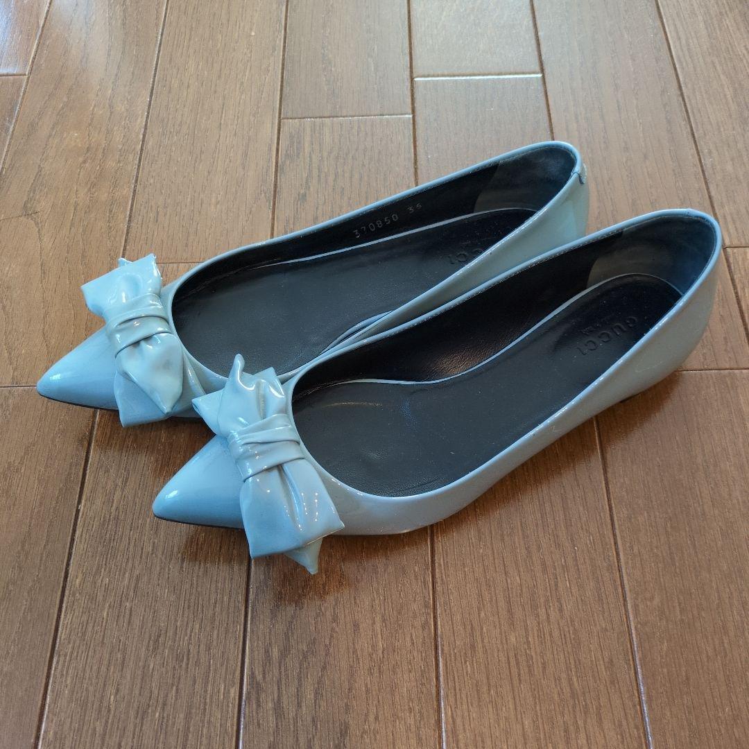 GUCCI リボン付きライトブルーフラットシューズ 35