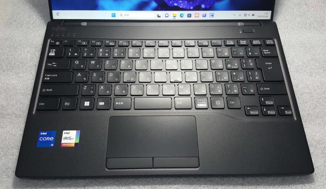 超軽量 FMV LIFEBOOK WU-X/H1 i5/8GB/SSD256GB