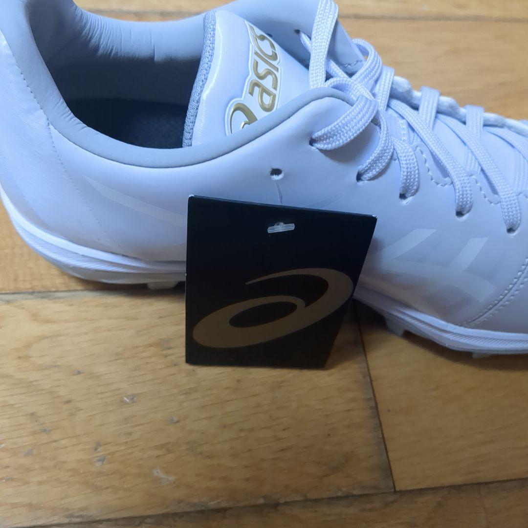 ASICS スパイクシューズ ホワイト タグ付き