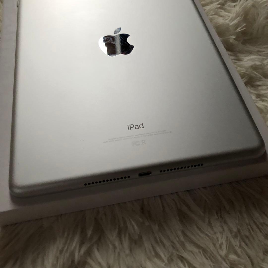 【完動品】iPad 第6世代 32GB 【すぐ発送】