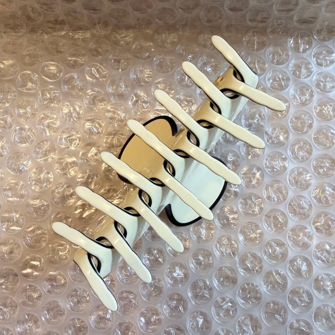 ALEXANDRE DE PARIS アレクサンドルドゥパリ　クリップベージュ