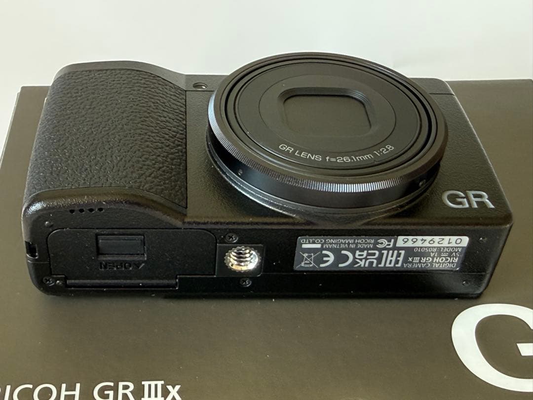 超美品　リコー　RICOH GR IIIx