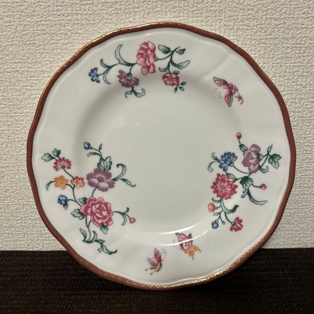 ウェッジウッド　クリスタベル　デザートプレート　20.5cm