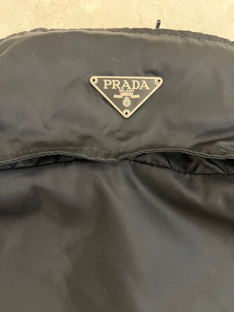 PRADA BIGロゴ　ナイロンジャケット