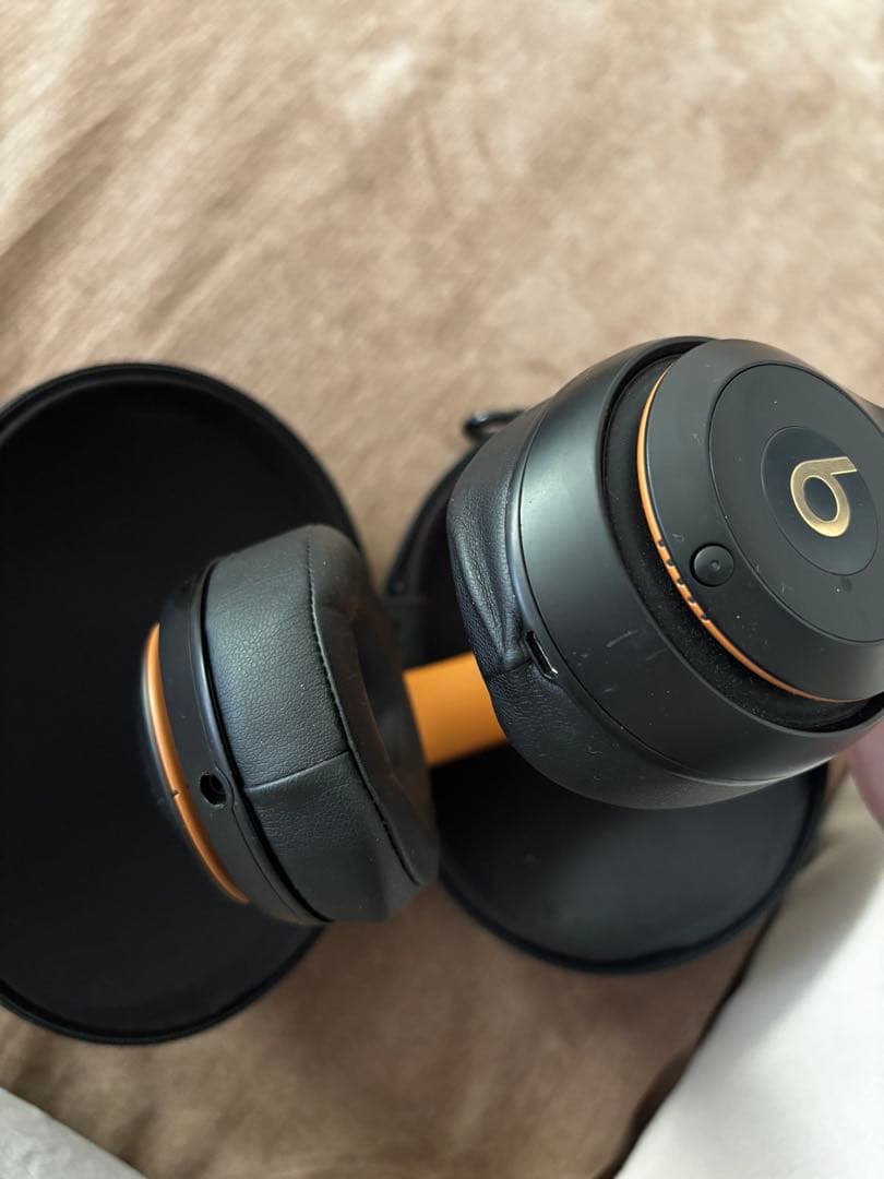 ブルートゥースヘッドホン MXJA2PA/A ミッドナイトブラック