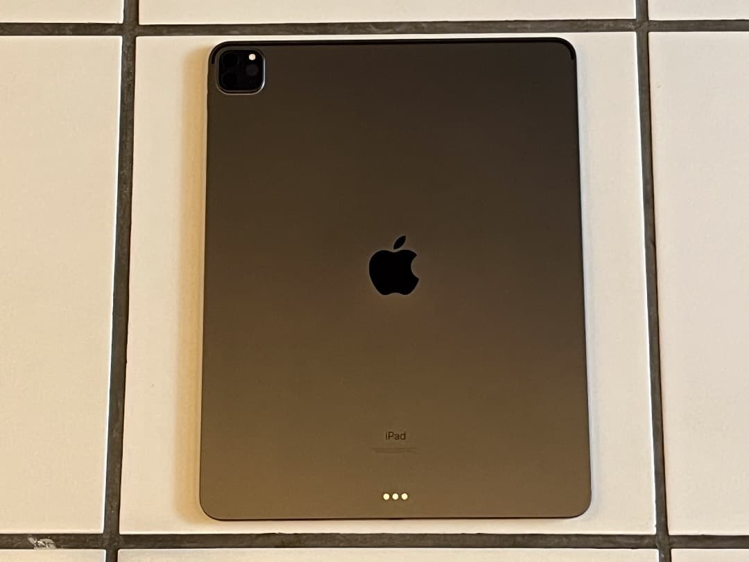 【 美品 】iPad Pro 12.9インチ 128GB ( 第5世代 )