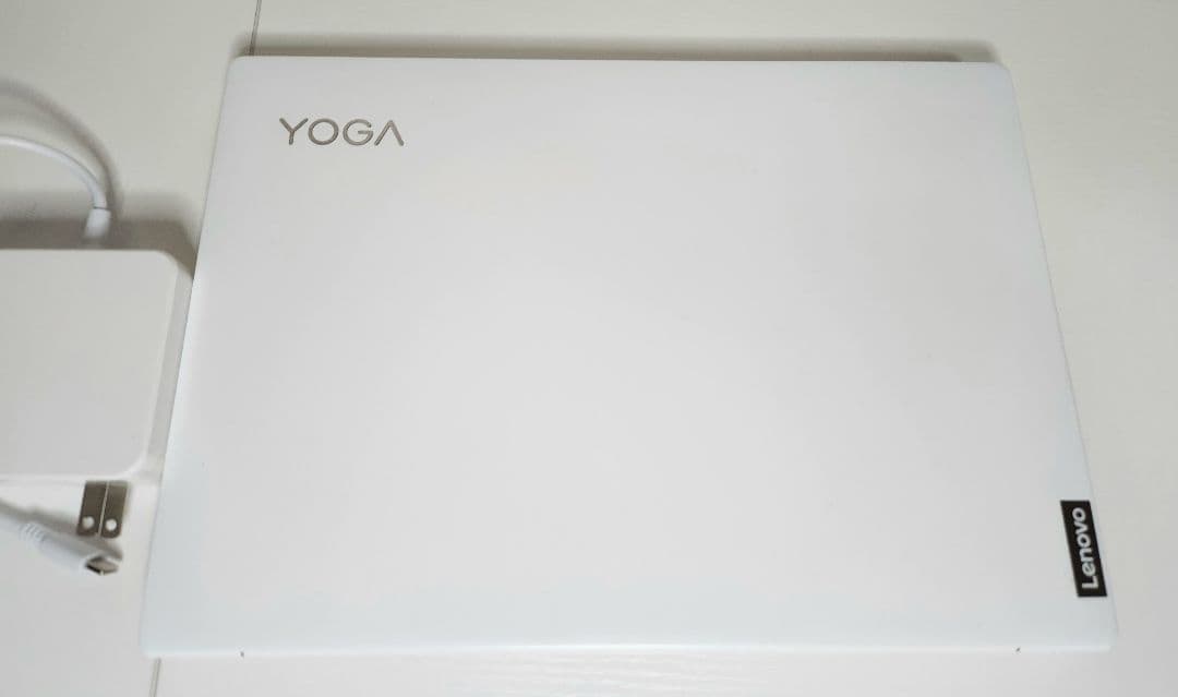 Yoga Slim 750i 11世代Corei7 8GB 512GB