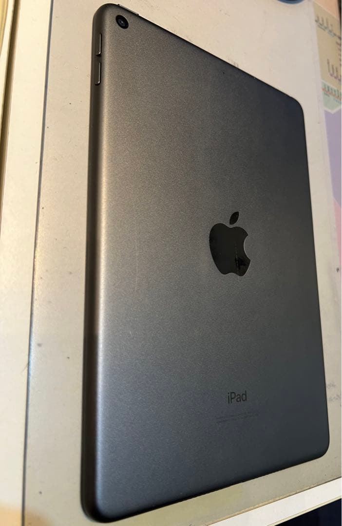 iPad 第5世代 Wi-fi 64GB スペースグレイ A2133