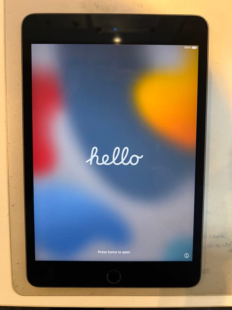 iPad 第5世代 Wi-fi 64GB スペースグレイ A2133