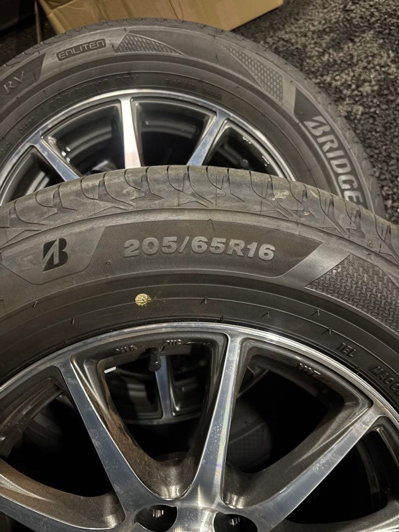 2025年BRIDGESTONE REGNO 16インチ タイヤホイールセット