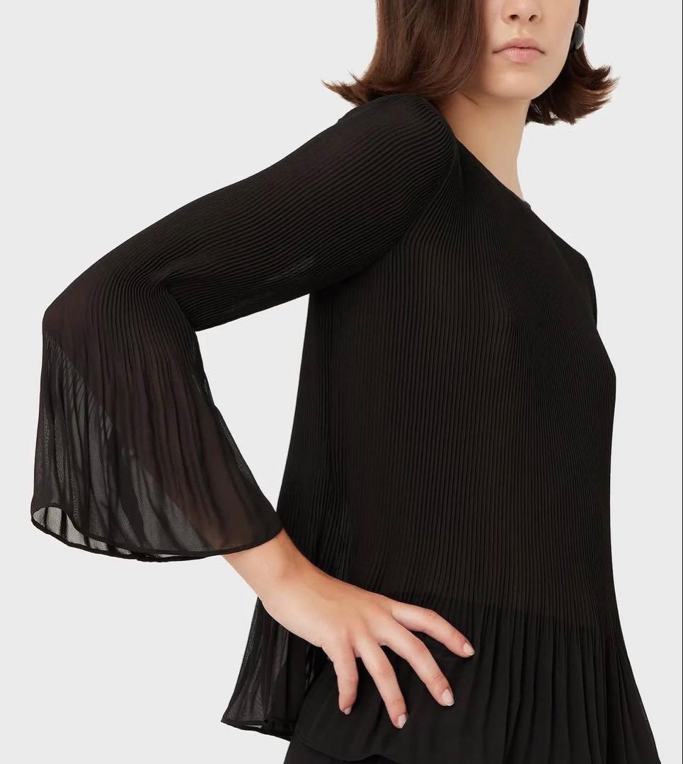 EMPORIO ARMANI ブラック プリーツ フレアスリーブ シャツ　新品