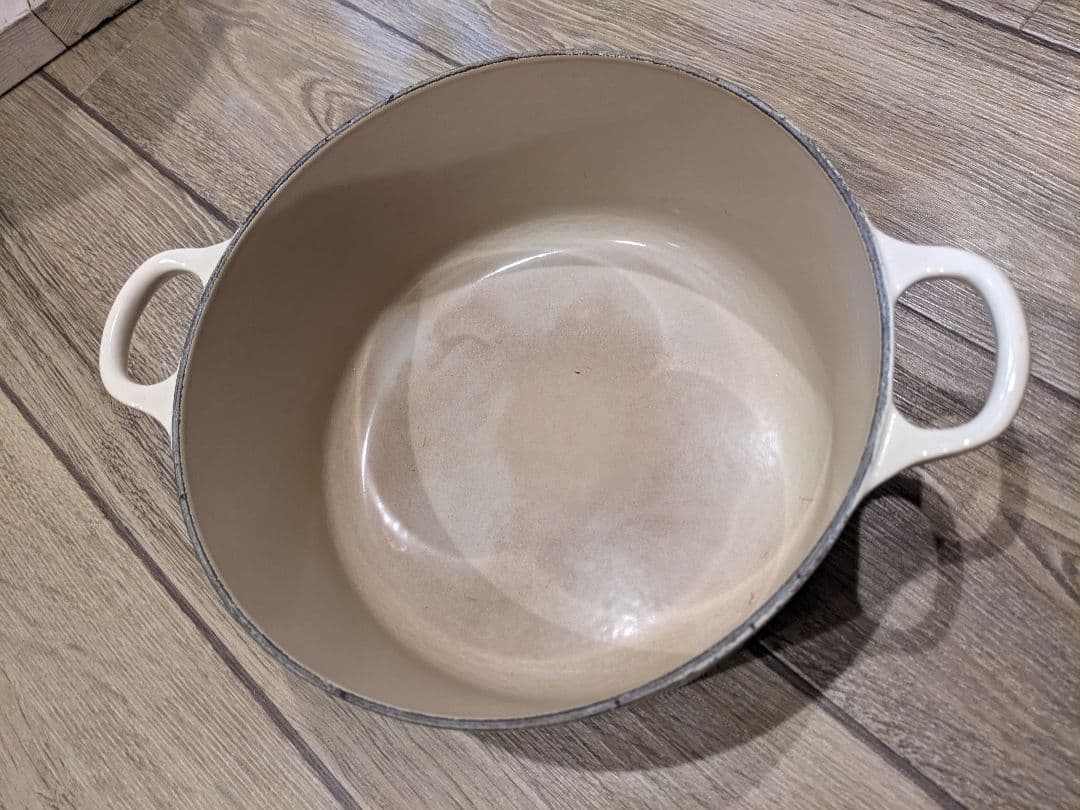 箱付き LE CREUSET 鋳鉄製 24 DUNE ココットロンド 希少カラー