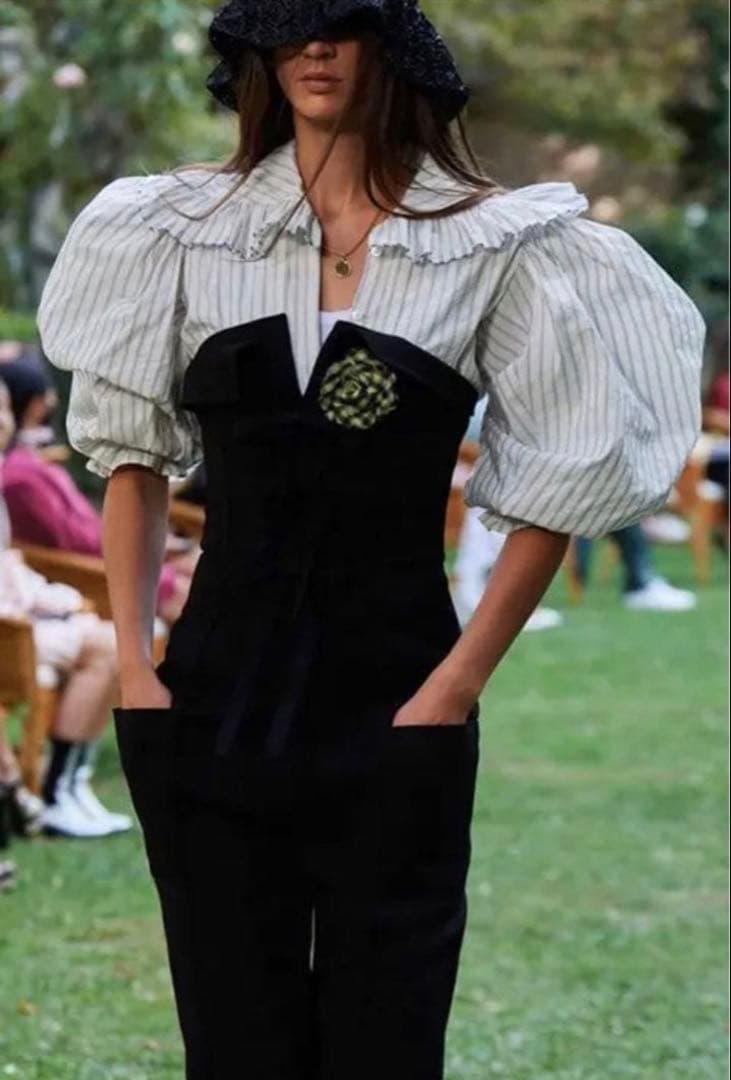 【新品】フィロソフィー　フリル衿 ボリューム　ブラウス