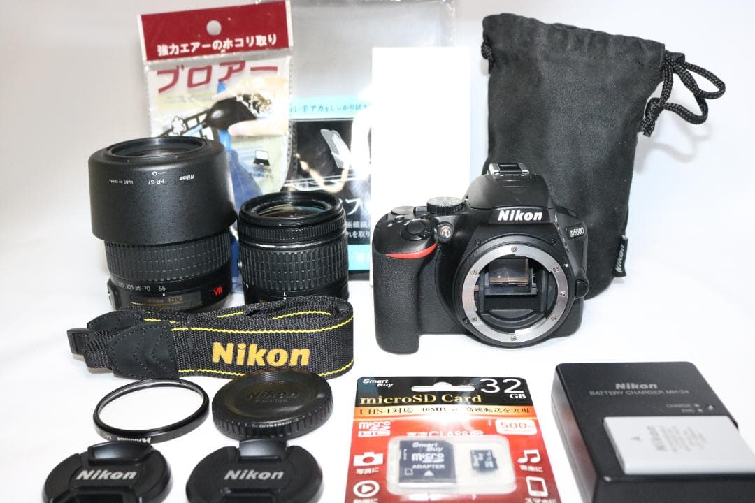 S回数少 Nikon D5600 ダブルキット⭐一眼レフ 初心者 wi-fi機能