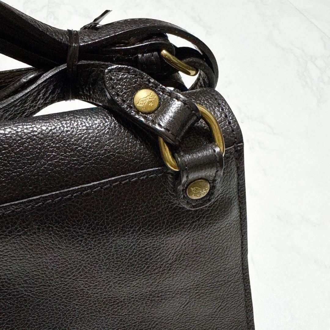 美品✨イルビゾンテ　クロスボディバッグ　ショルダー　ブラック　黒