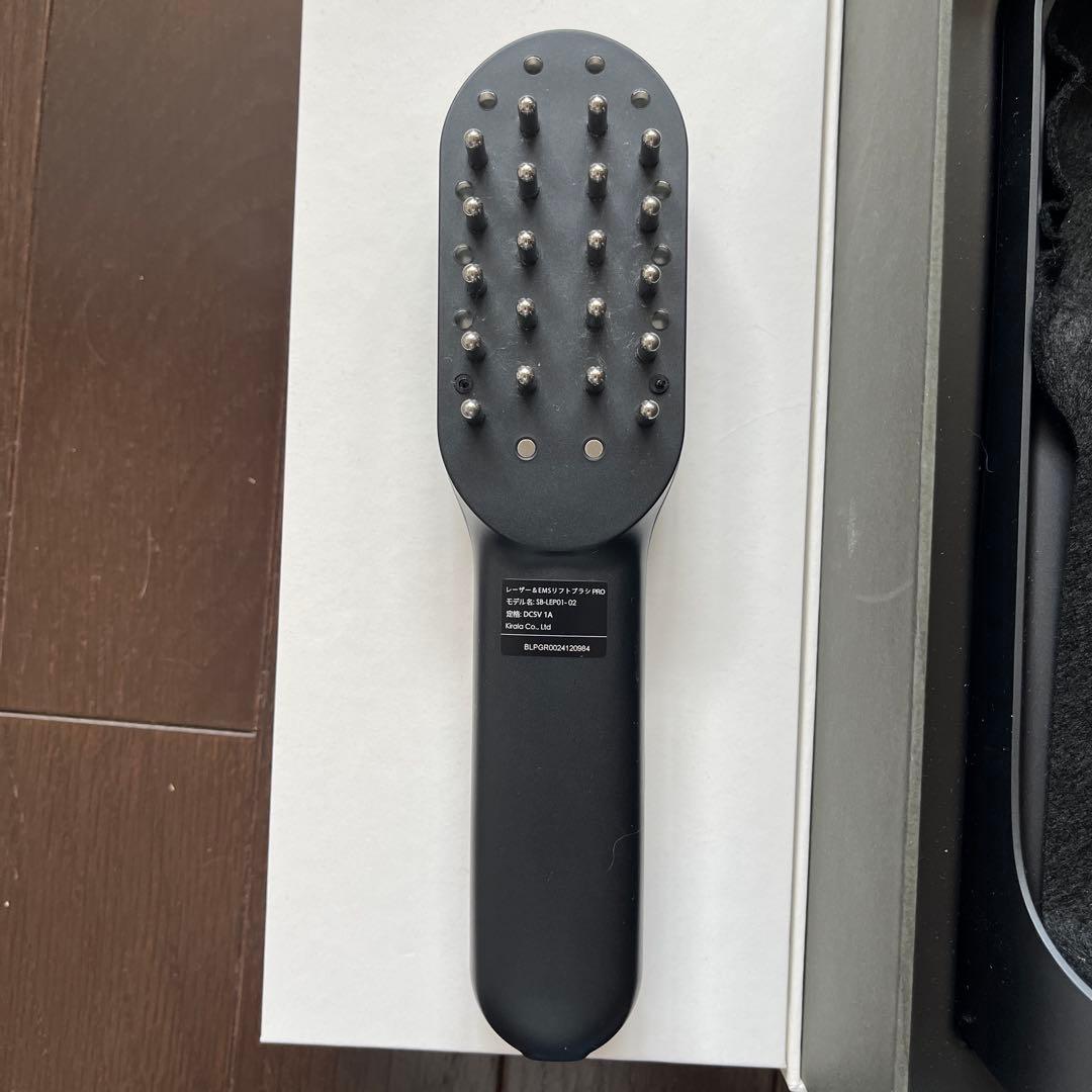 STELLA BEAUTE スカルプケアブラシ