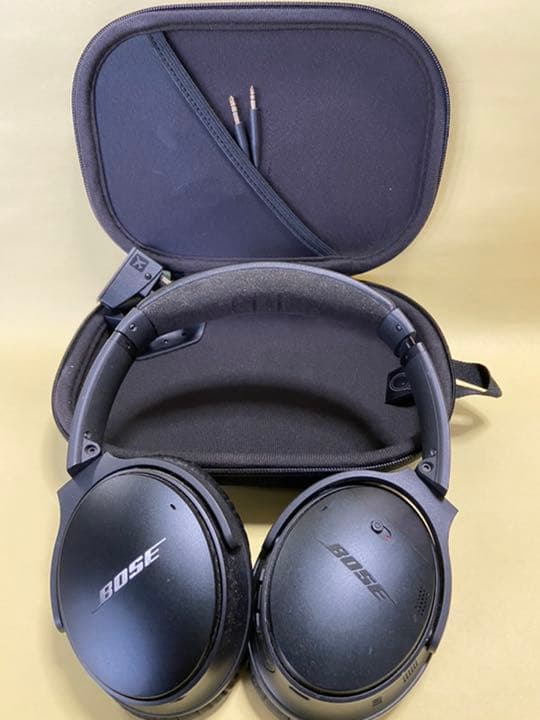 ノイズキャセリングヘッドホンBOSE QUIETCOMFORT 35 BLACK