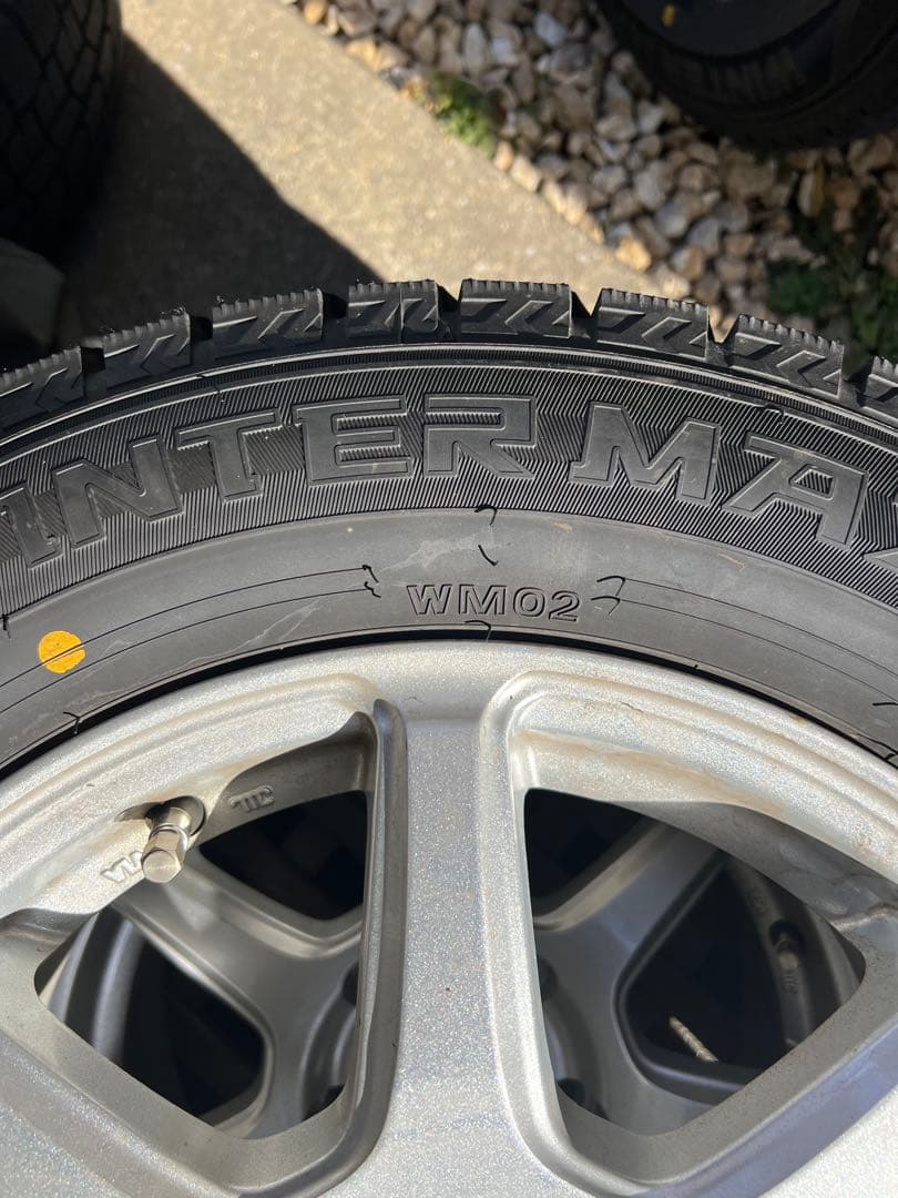 セレナC27 スタッドレスタイヤ