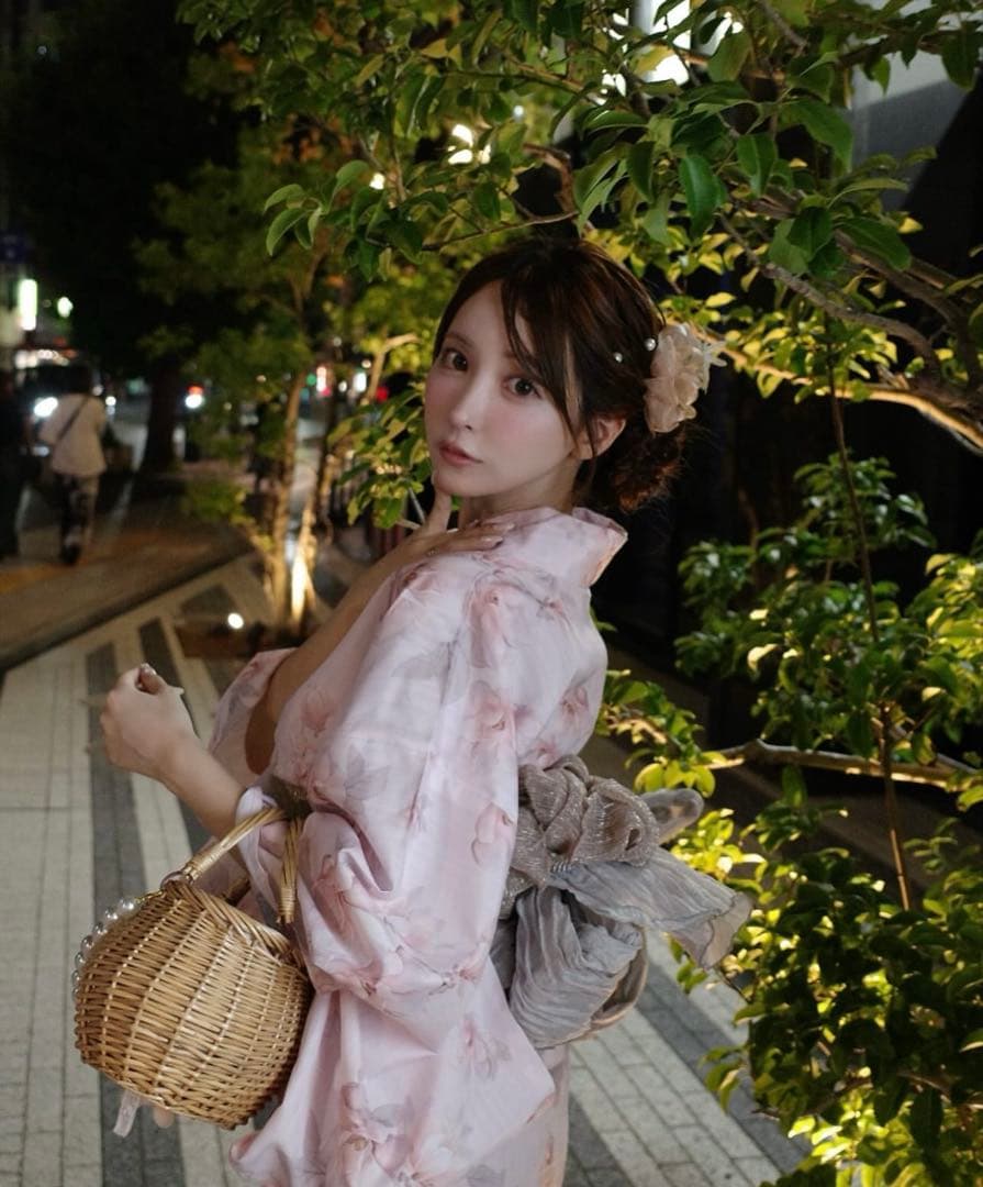 ミストレアス　ふんわり淡桃に咲くマグノリア浴衣