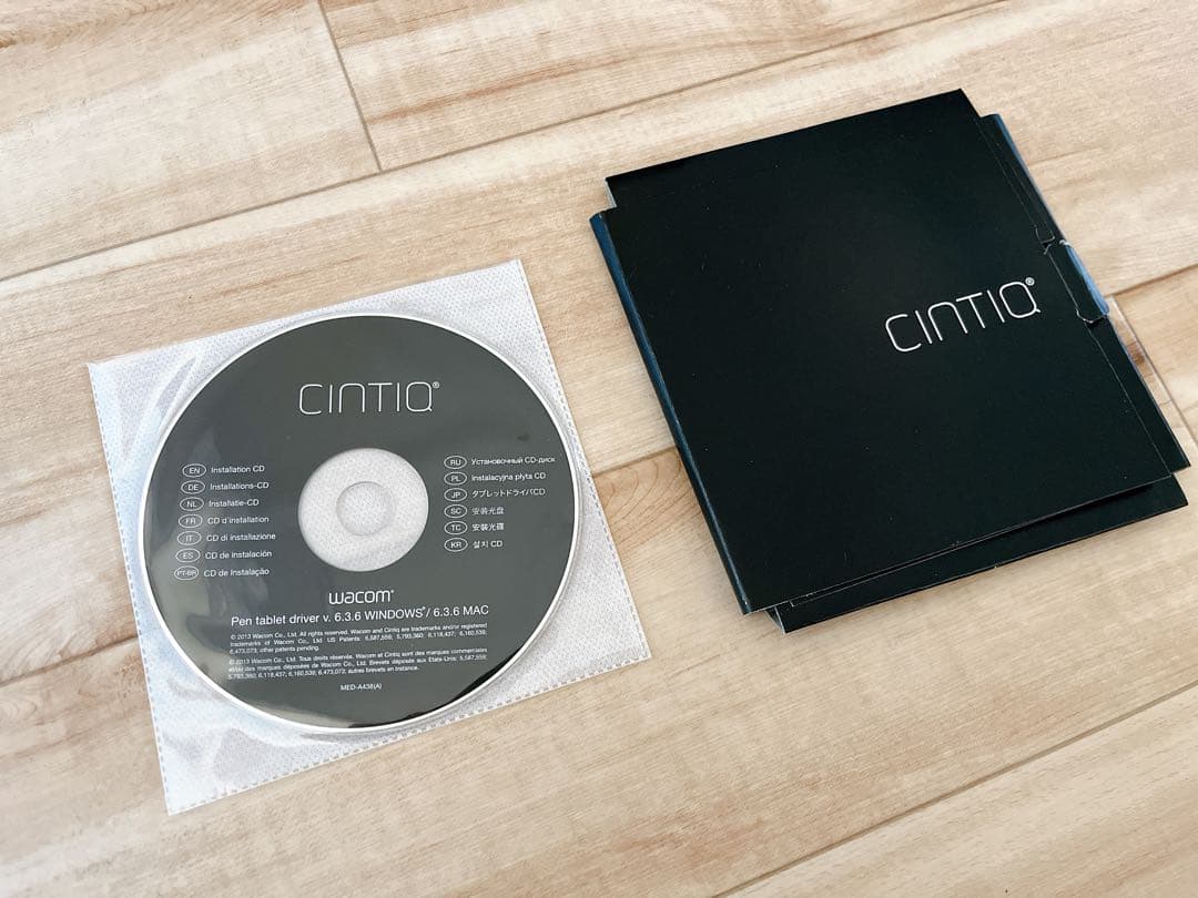 Wacom Cintiq 13HD ワコム　液タブ