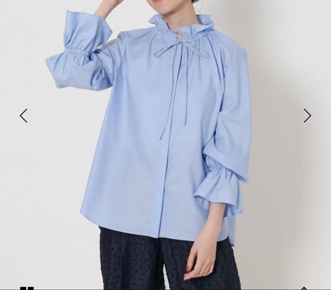 UNITED ARROWS フリルカラーフレアスリーブブラウス　オフホワイト