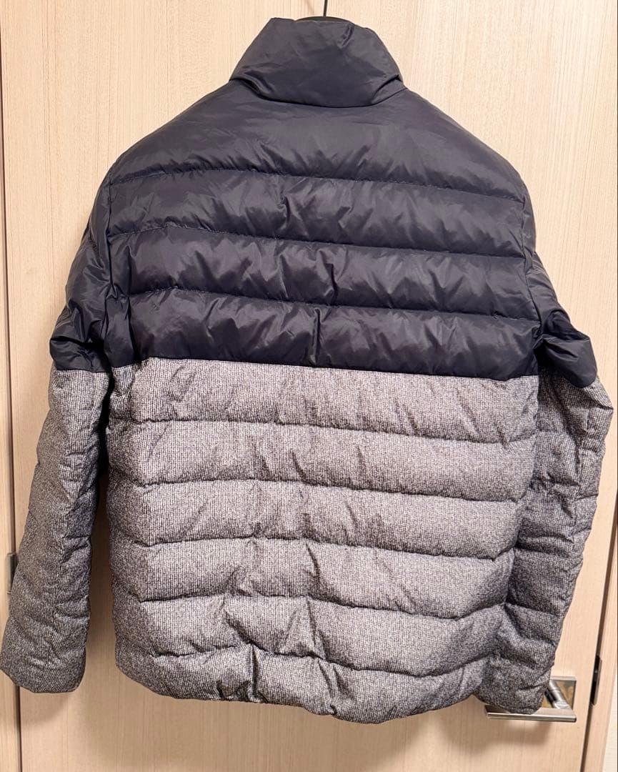 EA7ダウンジャケット 黒・グレー　L